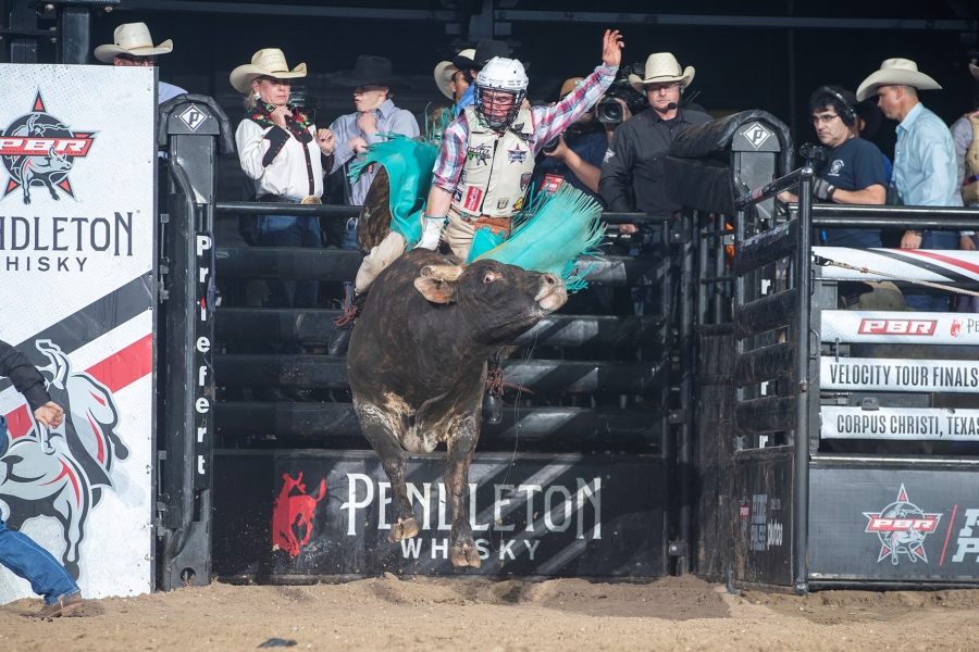Dustin Martinez won Round 1 of the 2022 PBR Pendleton Whisky Velocity Tour Finals, presented by Coastal Bend Chevy Dealers, courtesy of a monstrous 90-point ride