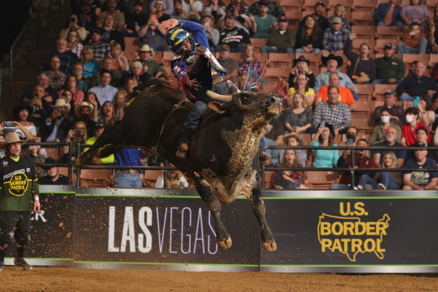 91-point ride aboard Dirty Sancho propels 2018 PBR World Champion Pacheco within 697.5 points of No.1 Jose Vitor Leme
